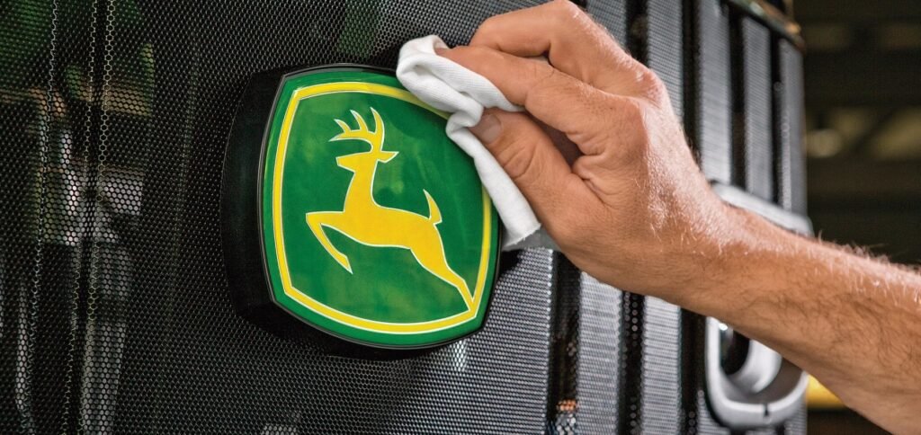 Logo:6cvi-Qrngge= John Deere